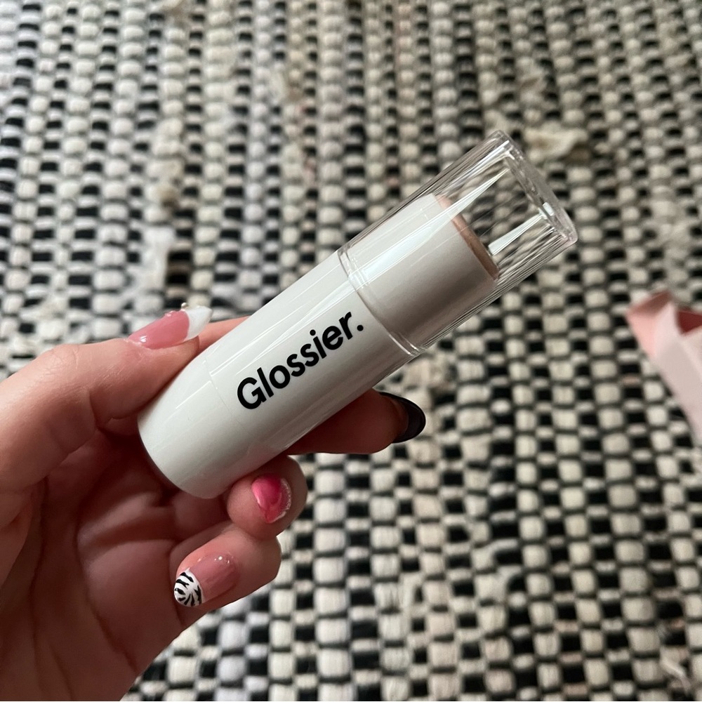 Glossier Quartz haloscope dew effect highlighter